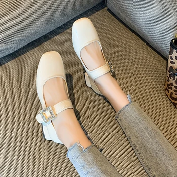 Весенне-осенний сезон 2023 г. Женские туфли Mary Jane с квадратной головкой и мелким носком в новом стиле с водяными бриллиантами на одной подошве