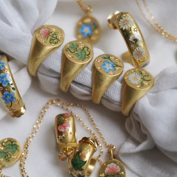 Ожерелье из нержавеющей стали, овальное ожерелье с ручной росписью, ожерелье с цветочным узором, титановая сталь, покрытая цепочкой из золота 18 карат